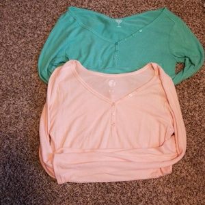 Set of 2 long sleeve shirts